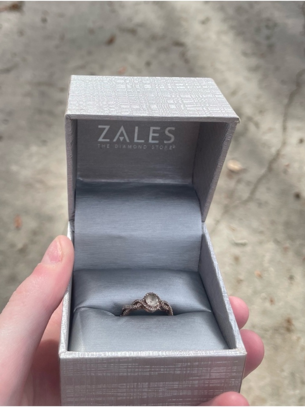 Zales 5 mm 10K Rose Gold Morganite and Diamond Engagement Ring (Size 7)